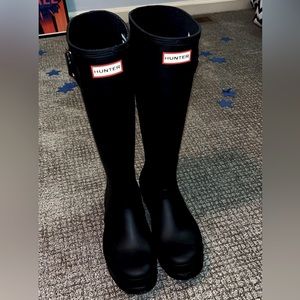 Hunter Men’s Black Rain Boots